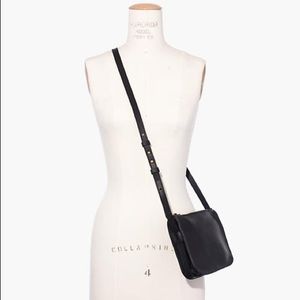 Black shoulder bag